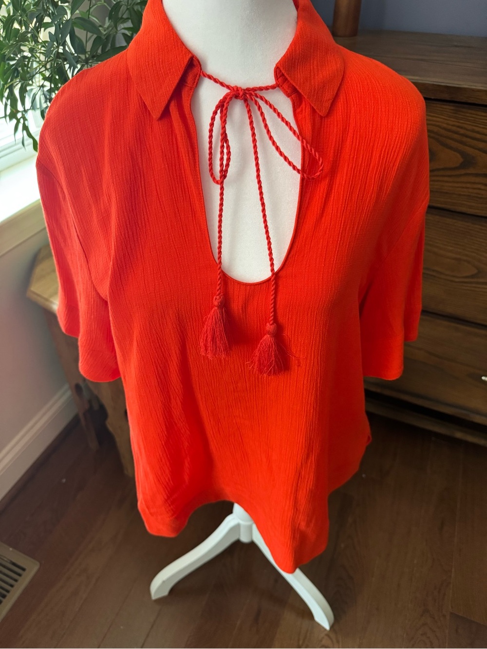 Banana Republic Bright Orange Tie-Neck Short Sleeve Blouse